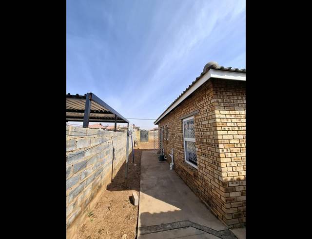 3 BEDROOM HOUSE FOR SALE IN LEHAE